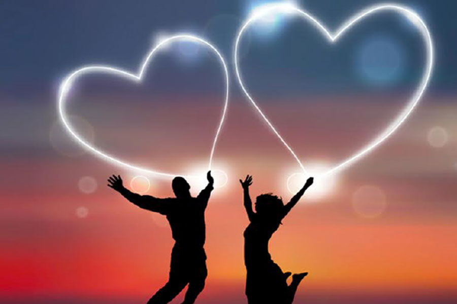 دنیای عشق  و  دنیای حقیقی